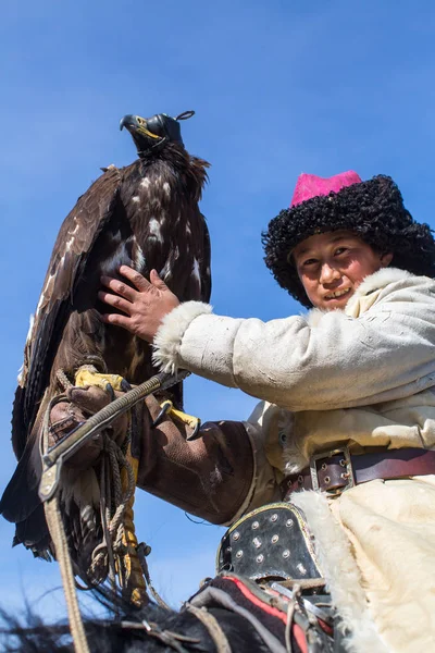 Bayan Ulgii Mongolia Sep 2017 Kazajstán Cazador Águila Ropa Tradicional — Foto de Stock