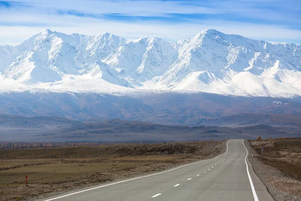 Vista Chuysky Trakt Contexto Montanha Cume North Chuya República Altai — Fotografia de Stock