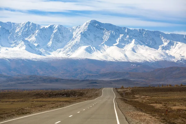 Estrada Chuya Picos Nevados Chuya Cume Altai Montanhas Rússia — Fotografia de Stock