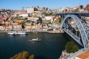 I. Dom Luis Köprüsü, Douro Nehri ve Vila Nova de Gaia 'dan Ribeira, Porto, Portekiz.