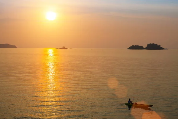 Puesta Sol Dorada Sobre Agua Golfo Sarónico — Foto de Stock