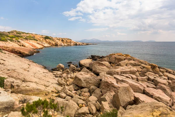 Orillas Rocosas Rojas Del Mar Egeo Atenas Grecia — Foto de Stock
