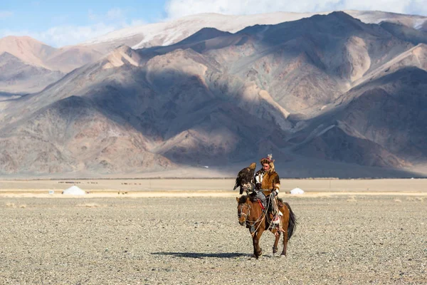 Bayan Ulgiy Mongolsko Září 2017 Kazašské Eagle Hunter Tradiční Oblečení — Stock fotografie