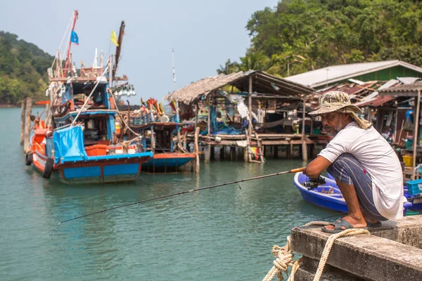 Чанг Таїланд Лютого 2018 Місцеві Жителі Рибальському Селищі Східному Березі — стокове фото