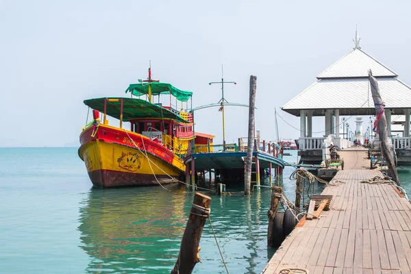 Chang Thailandia Feb 2018 Vista Del Molo Vicino Villaggio Pescatori — Foto Stock