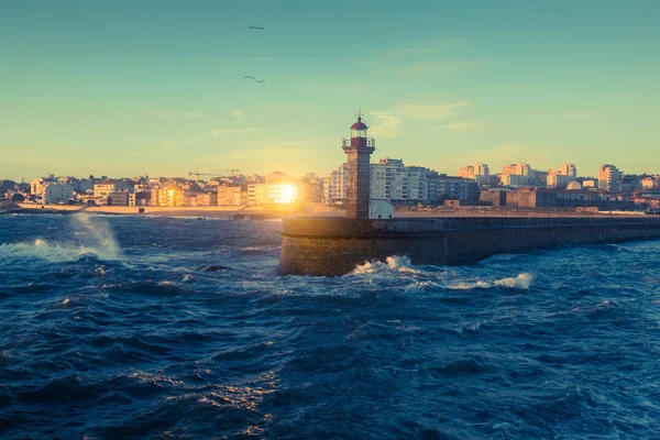 Schöner Sonnenuntergang Auf Dem Ozean Leuchtturm Der Küste Von Porto — Stockfoto
