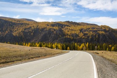 CHUYA Otoban veya Chuysky Trakt Altay Cumhuriyeti, Rusya Federasyonu.