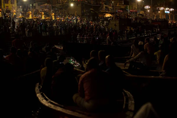 Varanasi Índia Mar 2018 Grupo Sacerdotes Realiza Agni Pooja Sânscrito — Fotografia de Stock