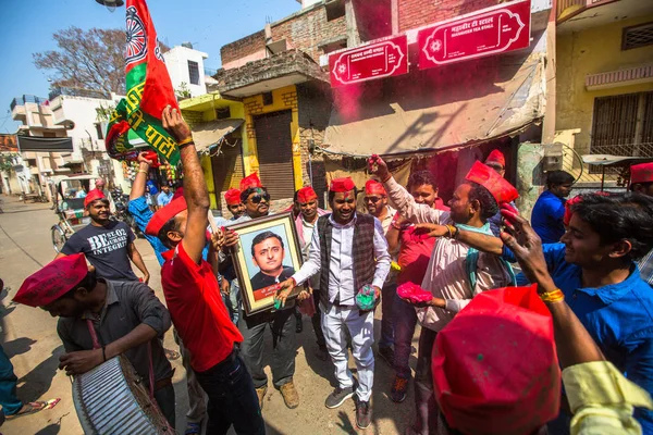 Varanasi India Mar 2018 Muzikanten Een Van Straten Van Stad — Stockfoto