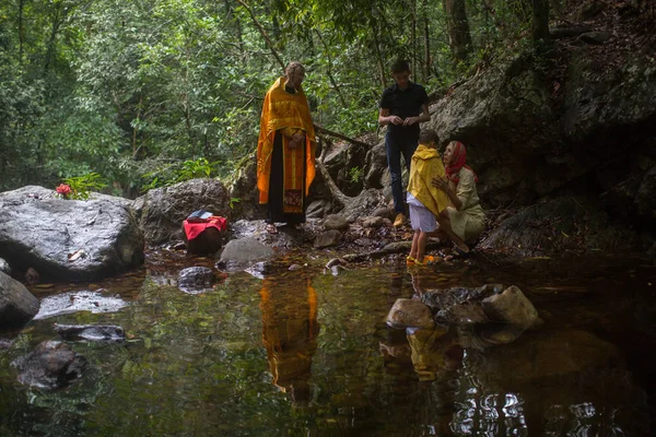 Koh Chang Thaïlande Mar 2018 Pendant Sacrement Chrétien Naissance Spirituelle — Photo