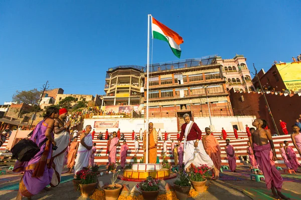 Varanasi India Mar 2018 Unge Hindu Munke Afholder Ceremoni Møde - Stock-foto