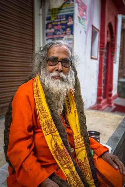 Varanasi India Mar 2018 Sadhu Baba Holy Man Ghats Ganges — Stock Photo, Image