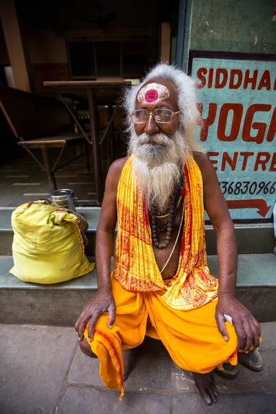 Varanasi India Mar 2018 Sadhu Baba Hombre Santo Los Ghats —  Fotos de Stock