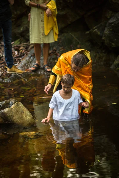 Koh Chang Thaïlande Mar 2018 Pendant Sacrement Chrétien Naissance Spirituelle — Photo
