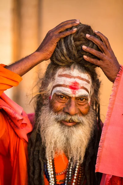 Varanasi Índia Mar 2018 Sadhu Baba Homem Santo Rio Ganges — Fotografia de Stock