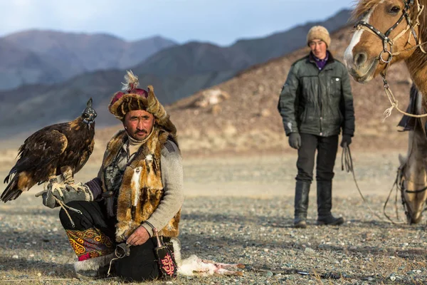 Sagsay Mongolië Sep 2017 Kazakh Eagle Hunter Berkutchi Met Paard — Stockfoto