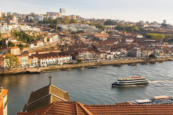 Porto, Portekiz Douro nehrinin Üstten Görünüm.