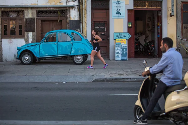 Porto Portugal Apr 2017 Blick Auf Eine Der Kleinen Straßen — Stockfoto