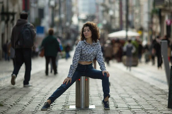 Young Asian Woman Posing Catarina Street Center Porto Portugal — Stock Photo, Image