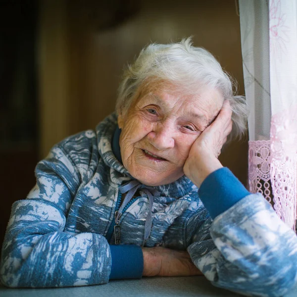 Portrait Une Femme Âgée Âgée Dans Maison — Photo