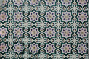 Porto, Portekiz 'de geleneksel eski fayans duvarı, teneke kaplı, azulejos seramik döşeme