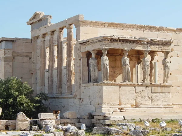 L'Erechtheion - un temple grec antique dans l'Acropole — Photo