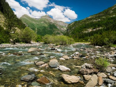 Rio Ara ile Ordiso tepe içinde belgili tanımlık geçmiş