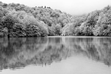 montseny kutsal inanç