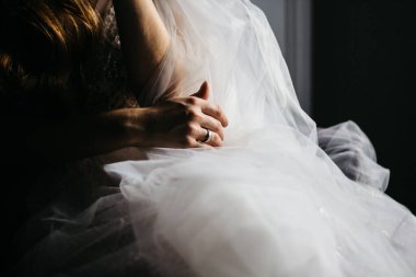 Günaydın gelin otel odasında.