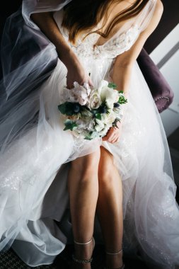 Günaydın gelin otel odasında.