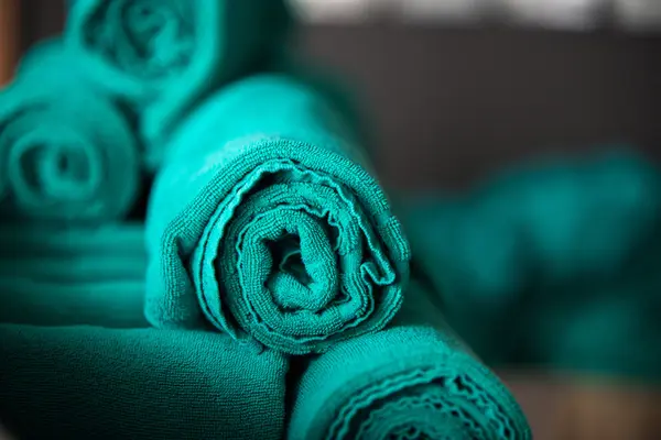 Roll green of bath towel — Stock Photo, Image