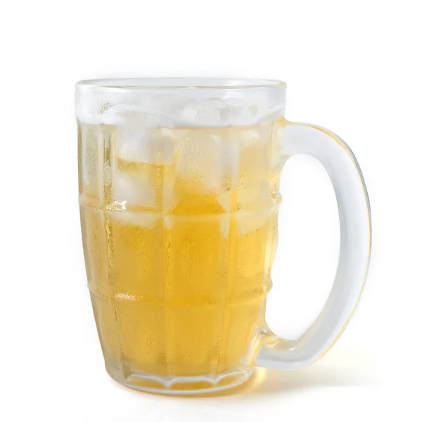 Cerveja de vidro com gelo — Fotografia de Stock