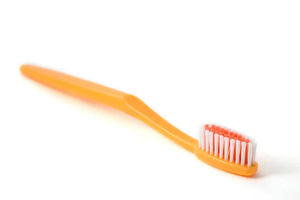 Cepillos de dientes aislados en blanco — Foto de Stock