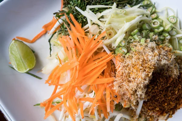 Ensalada de arroz de la cocina del sur de Tailandia —  Fotos de Stock