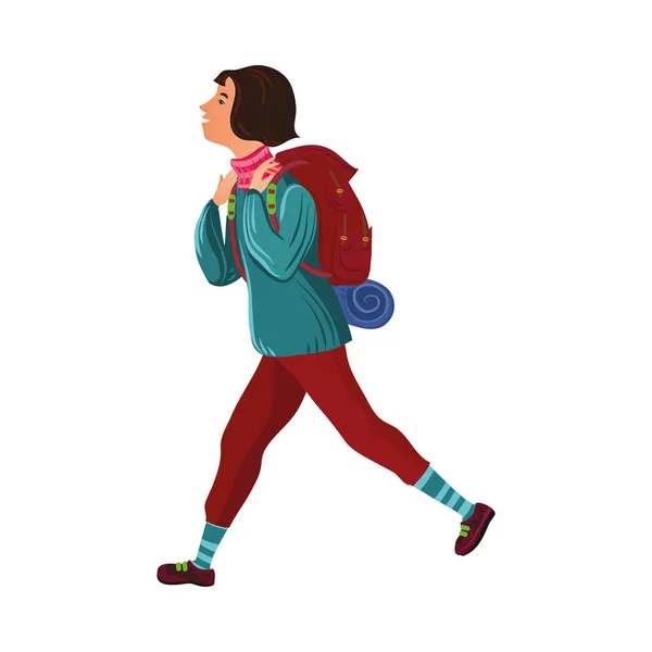 Tmavovlasá kempinková holka ve svetru s batohem. Vektorová ilustrace v plochém kresleném stylu. — Stockový vektor