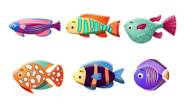 Conjunto de diferentes peixes de recifes de coral coloridos. Ilustração vetorial no estilo dos desenhos animados planos . — Vetor de Stock