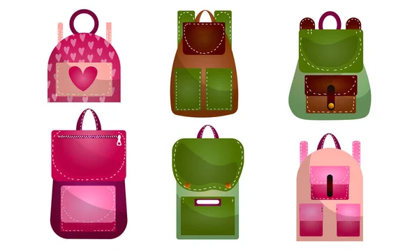 Sada moderních venkovních batohů různých tvarů a barev pro různé lidi. Vektorová ilustrace v plochém kresleném stylu. — Stockový vektor