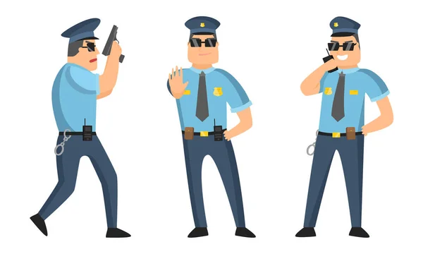 戴黑太阳镜的警察拿着枪和对讲机站在不同的姿势上。卡通风格的矢量图解 — 图库矢量图片
