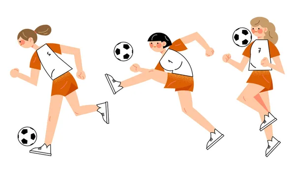 Junge Fußballspielerinnen in Uniform spielen Fußball im Freien im Team — Stockvektor