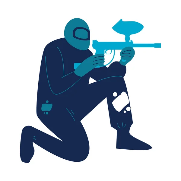 Homem em traje de proteção especial e máscara sentado no joelho jogando paintball —  Vetores de Stock