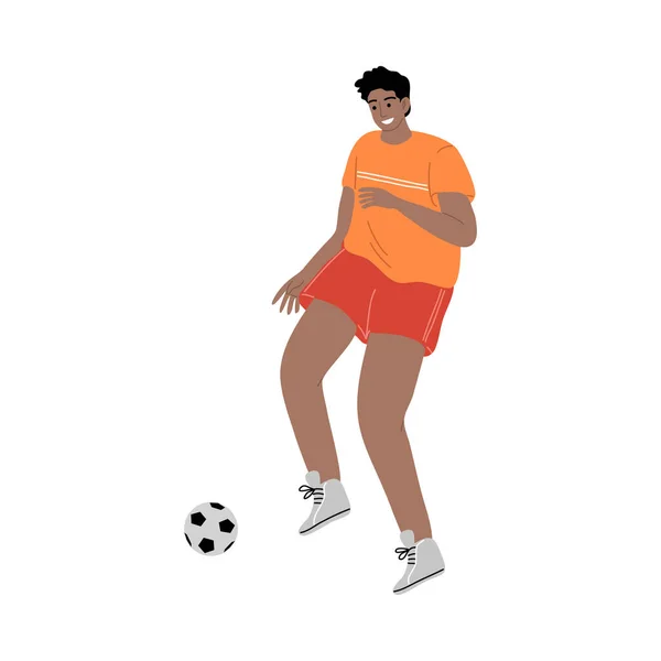 Jogador de futebol menino em t-shirt laranja correndo com a bola. Ilustração vetorial em estilo de desenho animado plano . — Vetor de Stock