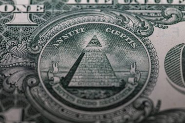 1 dolarlık banknotun arkası.