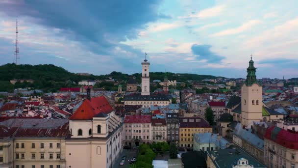 Vista Aérea Del Ayuntamiento Catedral Latina Lviv Ucrania Desde Dron — Vídeos de Stock