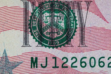 50 dolarlık banknotun parçası.