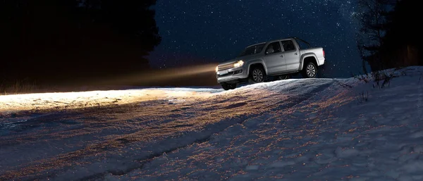 Offroad pickup winter snow — Stock Photo, Image