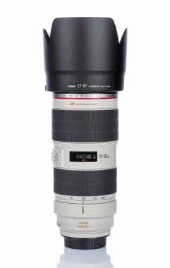Canon Ef 70-200mm f/2.8 l II olduğunu 