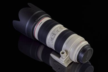 Canon Ef 70-200mm f/2.8 l II olduğunu 