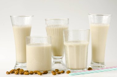 Kaplan fındık süt. horchata de chufa.