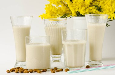 Kaplan fındık süt. horchata de chufa.