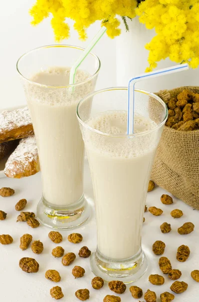 Tiger nut milk. Horchata de chufa. — Stock Photo, Image